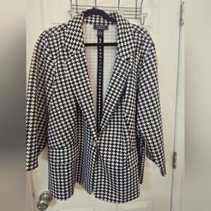NYC Black and White Houndstooth Blazer